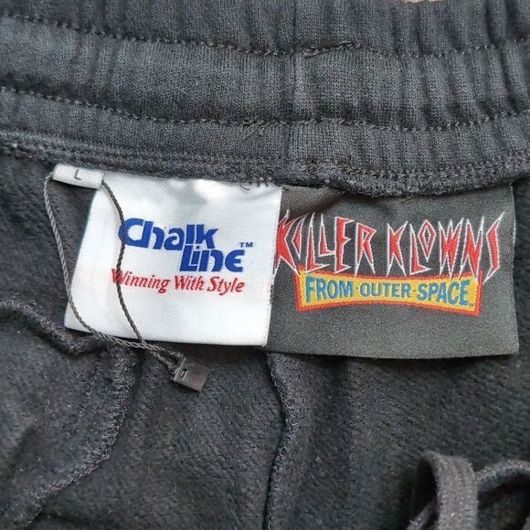 Chalk Line Killer Klowns From Outer Space Black Knit Graphic Shorts Sz L - Picture 3 of 10